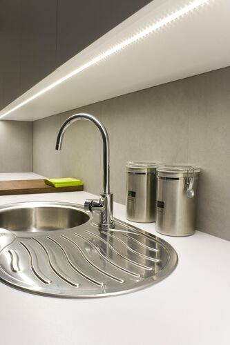 europole-luminaire-profil-lineaire-reglette-micro-alu-aluminium-ambiance-3