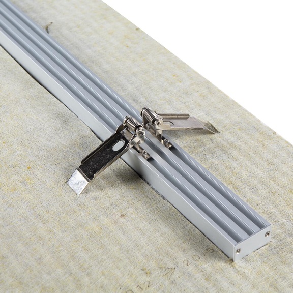 europole-luminaire-profil-lazer-r-ressort-fixation